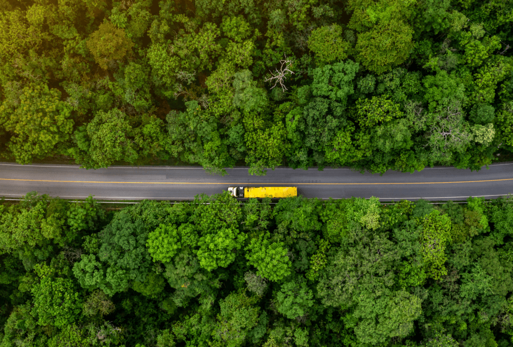 In the context of procurement, supply security is an important concept for keeping a company's business running. With the Supply Chain Act and the CSRD, it is becoming increasingly important and is now considered a basic principle in procurement. But what does this term actually mean and why is it so crucial for uninterrupted production?