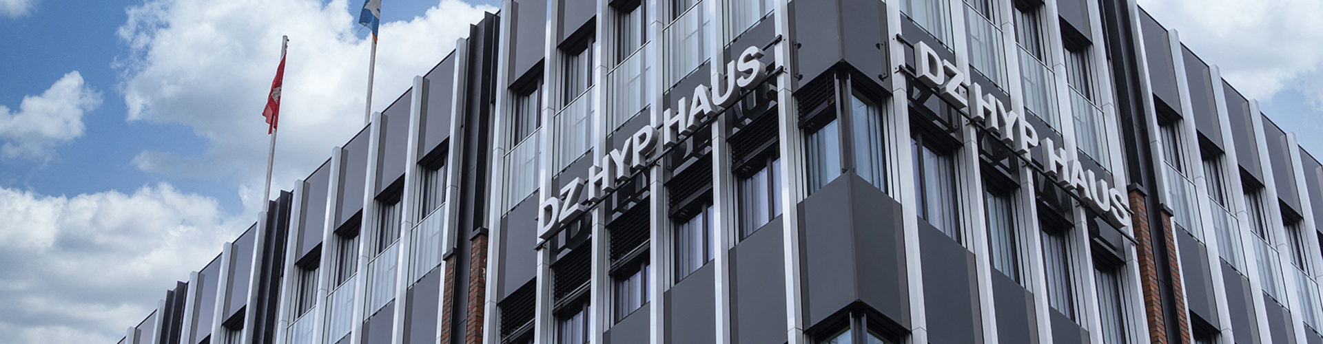 DZ HYP_1920x500