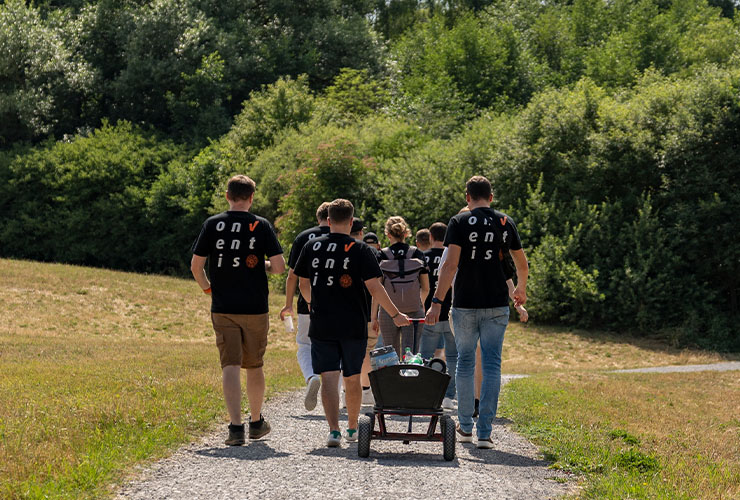 team-summerparty-740x500